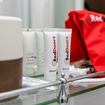 발리 섬 Reddoorz @ Jalan Raya Semat Canggu 호스텔 외부 사진