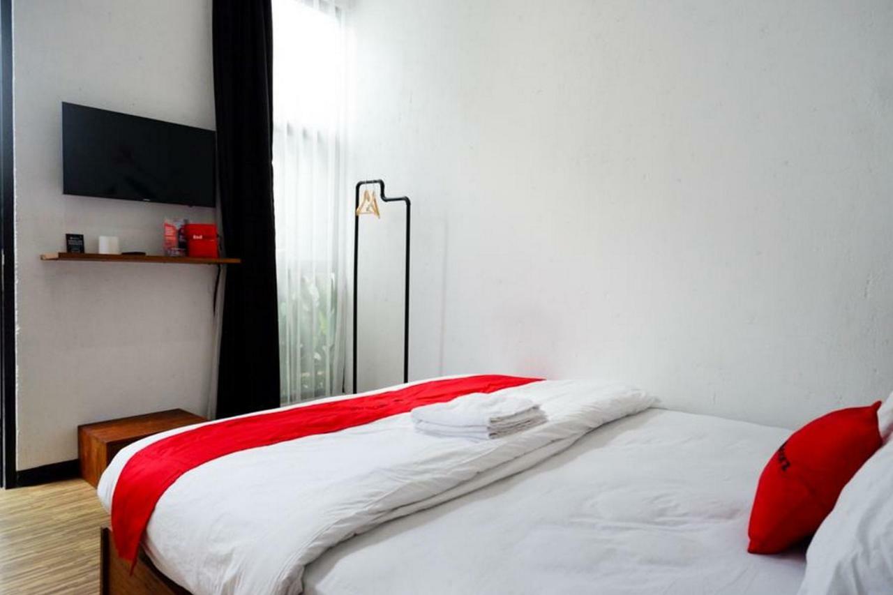 발리 섬 Reddoorz @ Jalan Raya Semat Canggu 호스텔 외부 사진